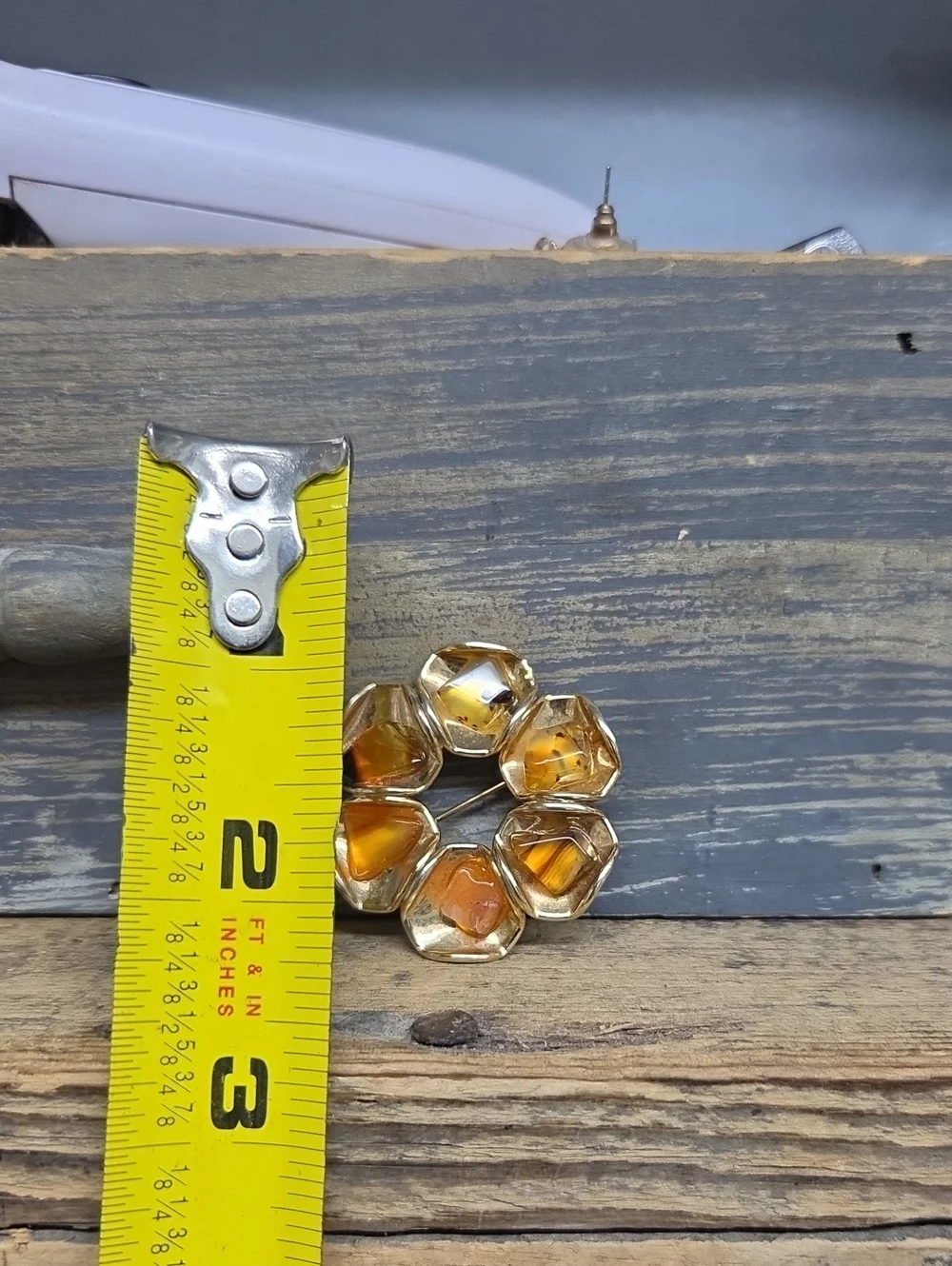 Vintage Brooch With Polished Agate Stones